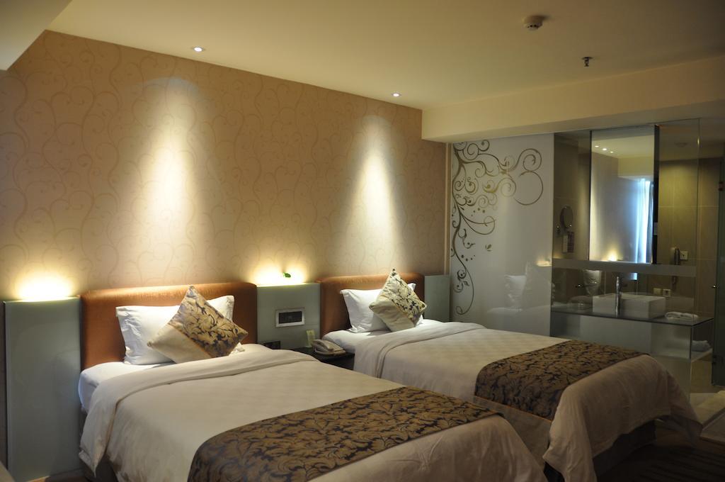 Chengdu Essen International Hotel Room photo