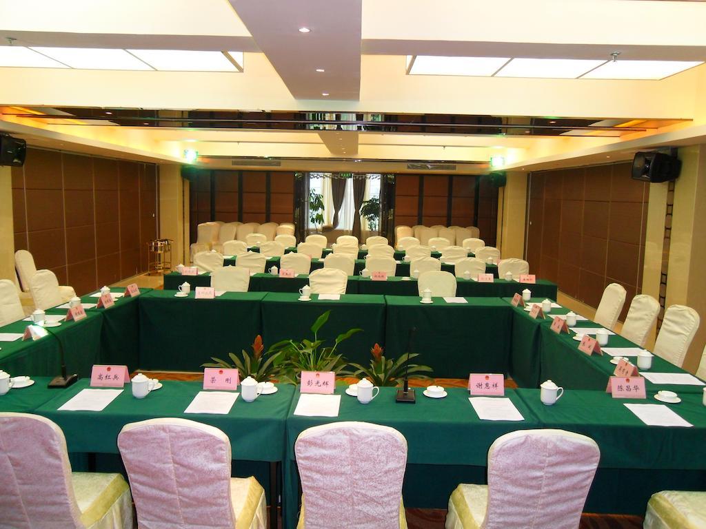 Chengdu Essen International Hotel Exterior photo